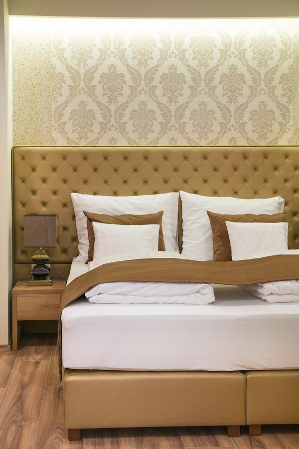 Foter Rezidencia 2 Aparthotel เยอร์ ภายนอก รูปภาพ