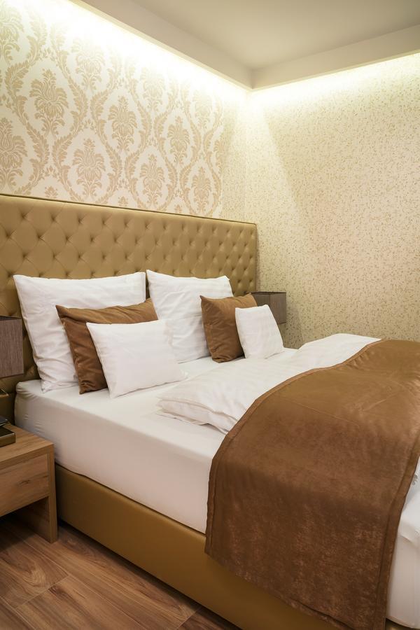 Foter Rezidencia 2 Aparthotel เยอร์ ภายนอก รูปภาพ