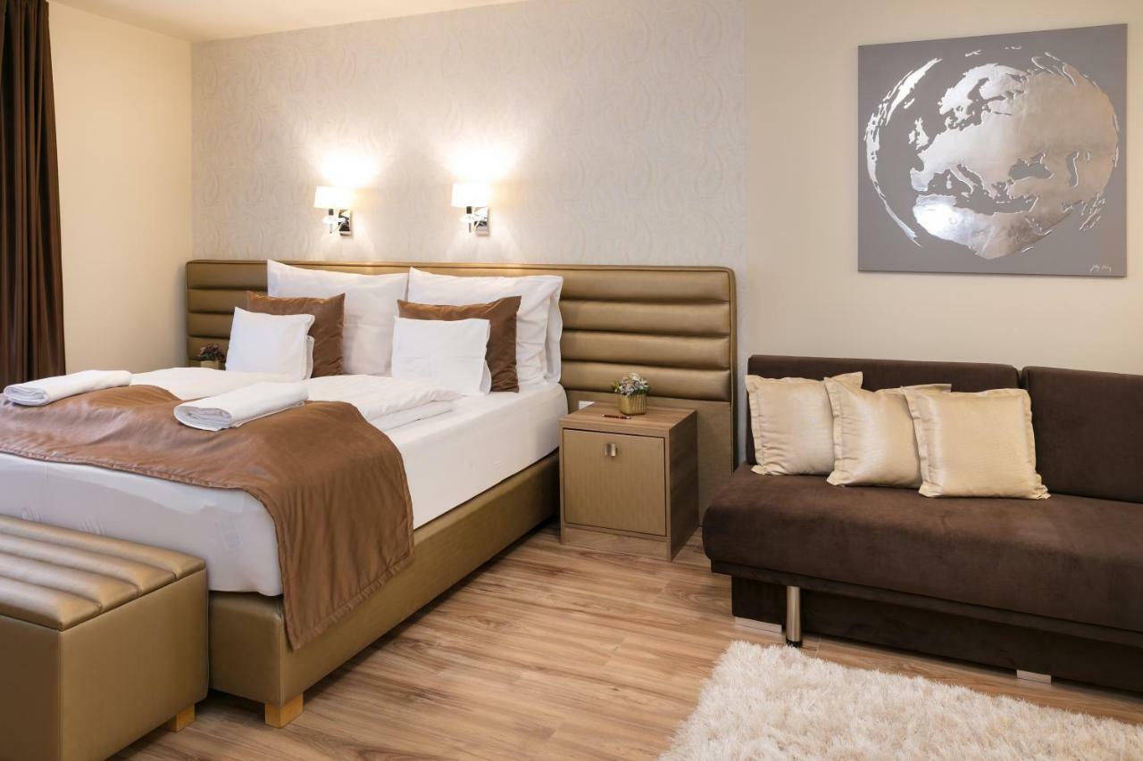 Foter Rezidencia 2 Aparthotel เยอร์ ภายนอก รูปภาพ