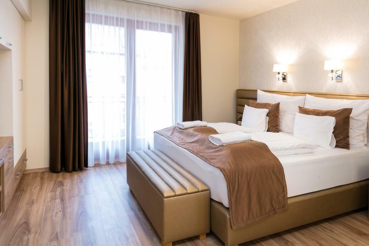 Foter Rezidencia 2 Aparthotel เยอร์ ภายนอก รูปภาพ